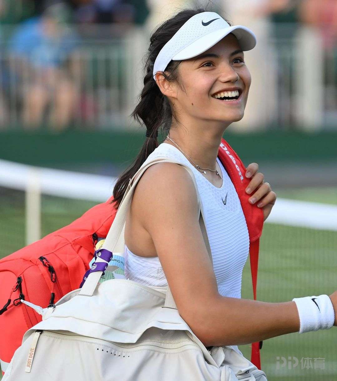 隨著足球球 隨著足球球