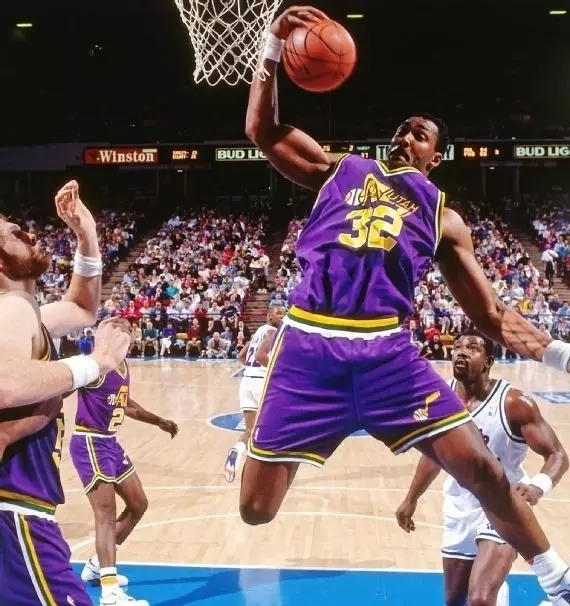 足球世界动 足球世界动